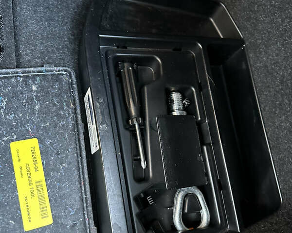 Серый БМВ 3 Серия, объемом двигателя 2 л и пробегом 151 тыс. км за 21000 $, фото 14 на Automoto.ua