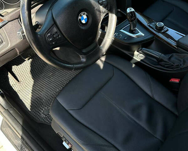 Сірий БМВ 3 Серія, об'ємом двигуна 2 л та пробігом 195 тис. км за 12000 $, фото 13 на Automoto.ua