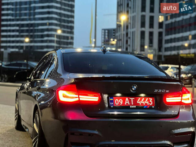 Серый БМВ 3 Серия, объемом двигателя 2 л и пробегом 157 тыс. км за 18400 $, фото 24 на Automoto.ua