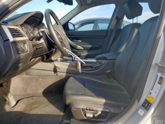 Серый БМВ 3 Серия, объемом двигателя 2 л и пробегом 219 тыс. км за 10500 $, фото 6 на Automoto.ua