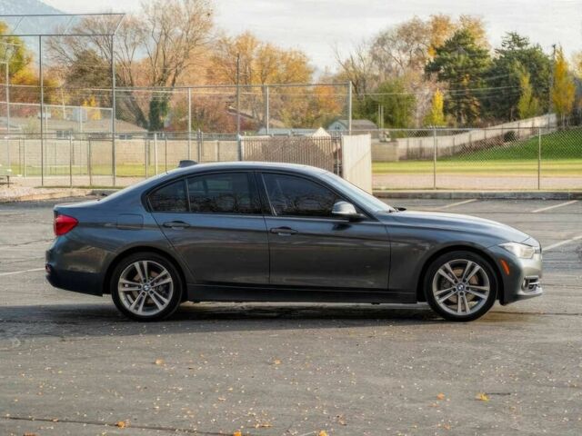 Сірий БМВ 3 Серія, об'ємом двигуна 2 л та пробігом 75 тис. км за 11000 $, фото 4 на Automoto.ua