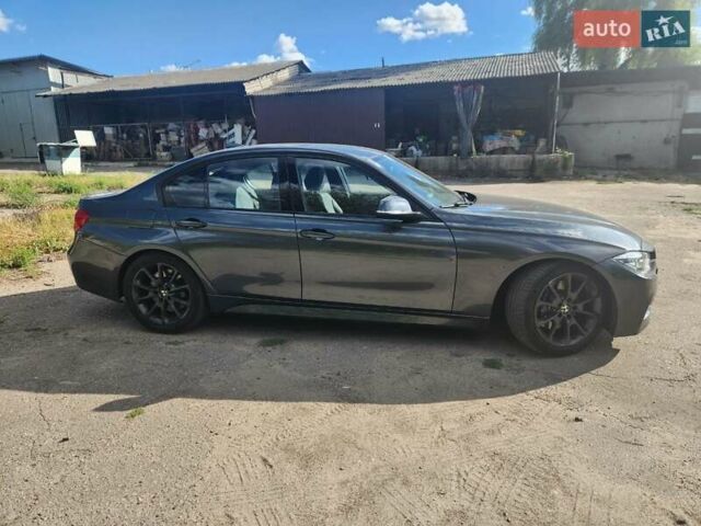 Серый БМВ 3 Серия, объемом двигателя 2 л и пробегом 131 тыс. км за 15500 $, фото 6 на Automoto.ua