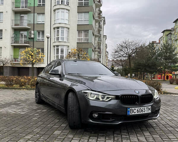 Серый БМВ 3 Серия, объемом двигателя 2 л и пробегом 128 тыс. км за 17500 $, фото 1 на Automoto.ua