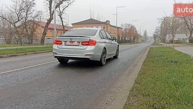 Серый БМВ 3 Серия, объемом двигателя 2 л и пробегом 144 тыс. км за 12000 $, фото 2 на Automoto.ua