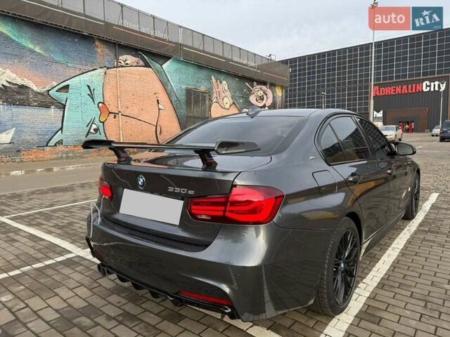 Сірий БМВ 3 Серія, об'ємом двигуна 2 л та пробігом 220 тис. км за 23000 $, фото 7 на Automoto.ua
