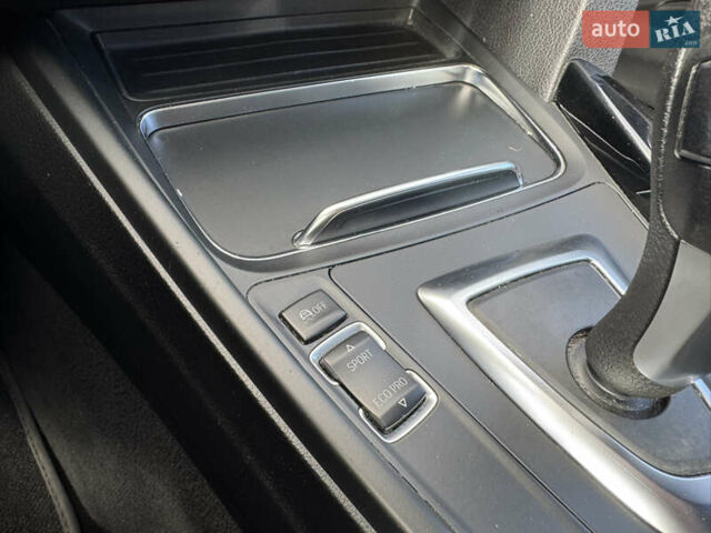 Серый БМВ 3 Серия, объемом двигателя 2 л и пробегом 208 тыс. км за 16400 $, фото 33 на Automoto.ua