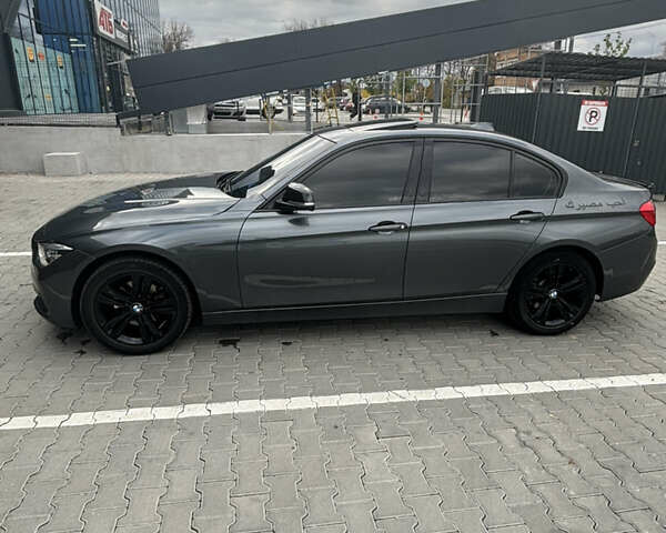 Серый БМВ 3 Серия, объемом двигателя 2 л и пробегом 85 тыс. км за 21500 $, фото 13 на Automoto.ua