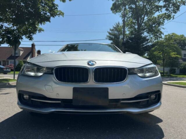 Серый БМВ 3 Серия, объемом двигателя 2 л и пробегом 64 тыс. км за 8000 $, фото 1 на Automoto.ua