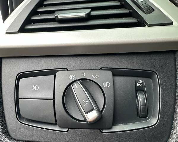 Серый БМВ 3 Серия, объемом двигателя 2 л и пробегом 132 тыс. км за 16700 $, фото 29 на Automoto.ua