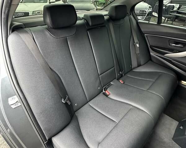 Серый БМВ 3 Серия, объемом двигателя 2 л и пробегом 132 тыс. км за 16700 $, фото 17 на Automoto.ua