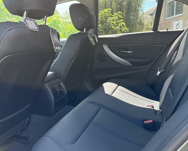 Серый БМВ 3 Серия, объемом двигателя 2 л и пробегом 96 тыс. км за 17000 $, фото 13 на Automoto.ua