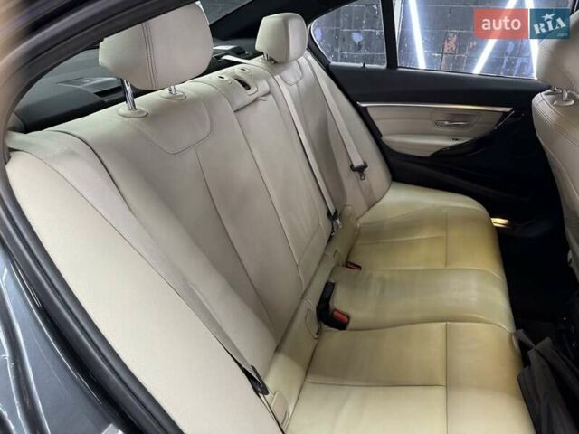 Серый БМВ 3 Серия, объемом двигателя 2 л и пробегом 123 тыс. км за 23500 $, фото 24 на Automoto.ua
