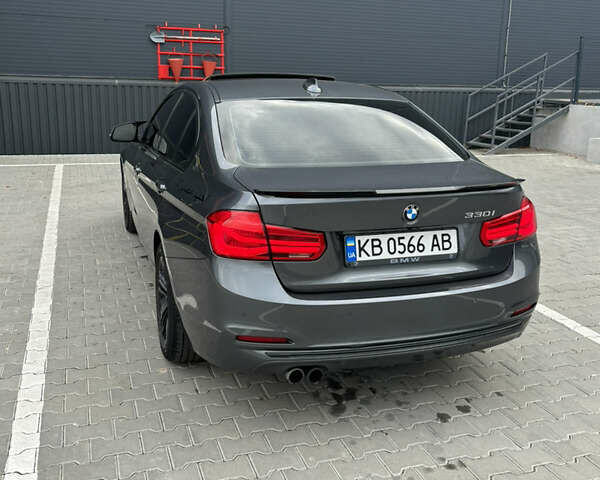 Серый БМВ 3 Серия, объемом двигателя 2 л и пробегом 85 тыс. км за 21500 $, фото 16 на Automoto.ua