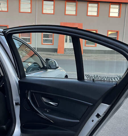 Серый БМВ 3 Серия, объемом двигателя 2 л и пробегом 217 тыс. км за 15499 $, фото 48 на Automoto.ua