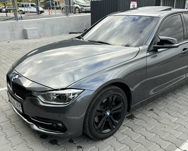 Серый БМВ 3 Серия, объемом двигателя 2 л и пробегом 85 тыс. км за 21500 $, фото 4 на Automoto.ua