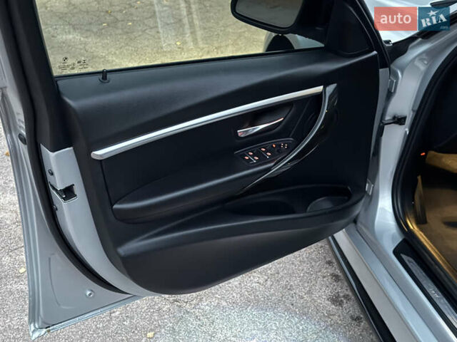 Серый БМВ 3 Серия, объемом двигателя 2 л и пробегом 136 тыс. км за 19900 $, фото 17 на Automoto.ua