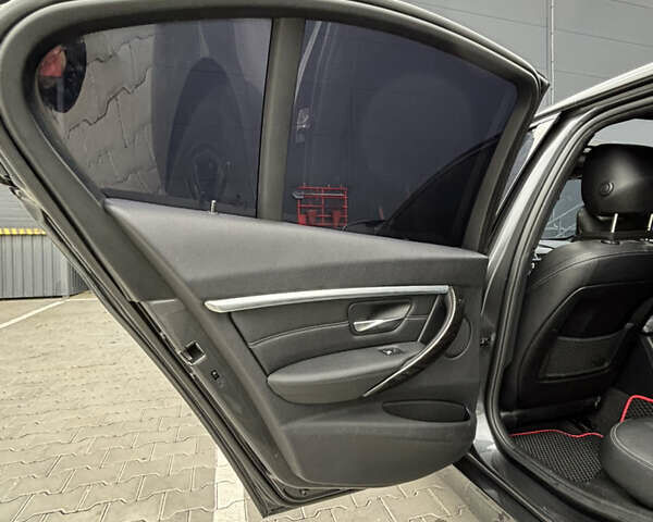 Серый БМВ 3 Серия, объемом двигателя 2 л и пробегом 85 тыс. км за 21500 $, фото 55 на Automoto.ua