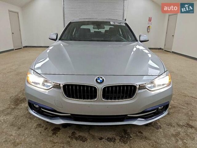 Серый БМВ 3 Серия, объемом двигателя 2 л и пробегом 152 тыс. км за 3600 $, фото 4 на Automoto.ua