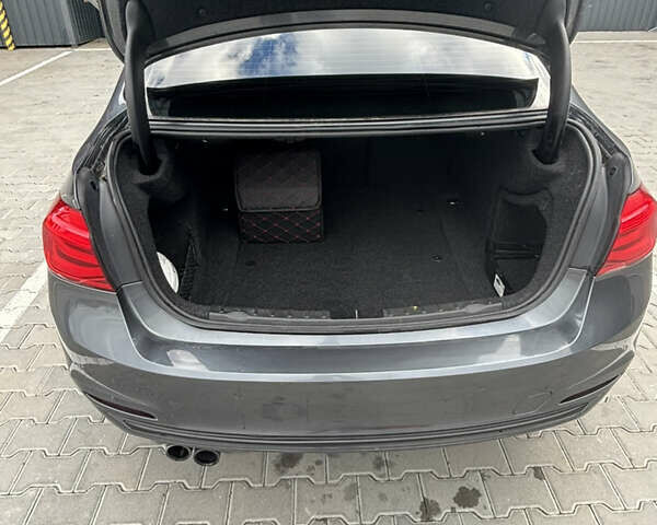 Серый БМВ 3 Серия, объемом двигателя 2 л и пробегом 85 тыс. км за 21000 $, фото 22 на Automoto.ua