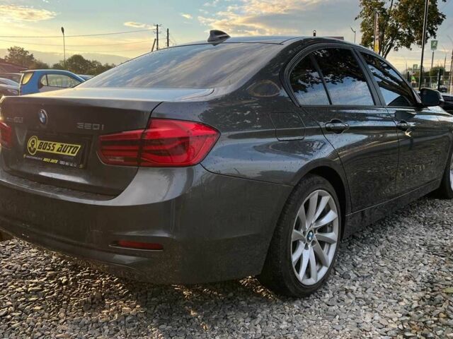 Серый БМВ 3 Серия, объемом двигателя 2 л и пробегом 125 тыс. км за 15400 $, фото 5 на Automoto.ua