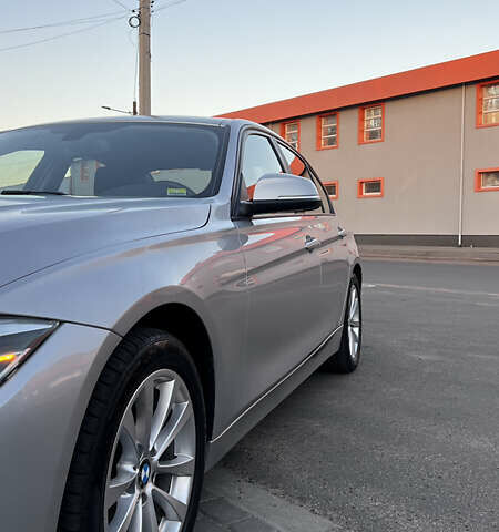 Серый БМВ 3 Серия, объемом двигателя 2 л и пробегом 217 тыс. км за 15499 $, фото 20 на Automoto.ua