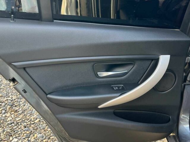 Серый БМВ 3 Серия, объемом двигателя 2 л и пробегом 125 тыс. км за 15400 $, фото 21 на Automoto.ua