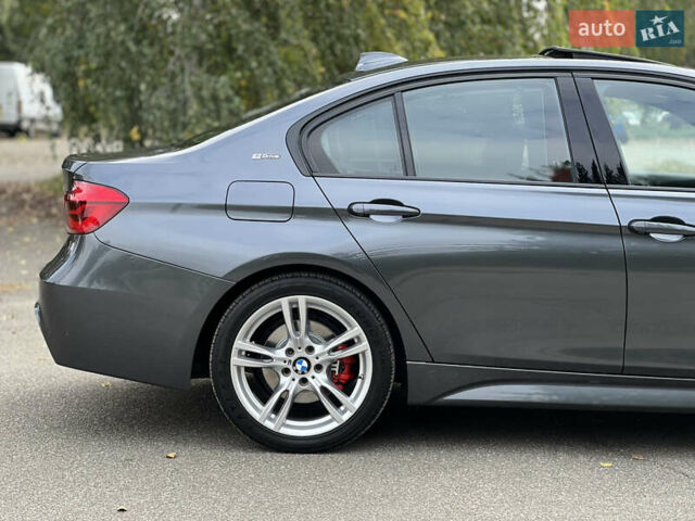 Серый БМВ 3 Серия, объемом двигателя 2 л и пробегом 219 тыс. км за 17500 $, фото 13 на Automoto.ua