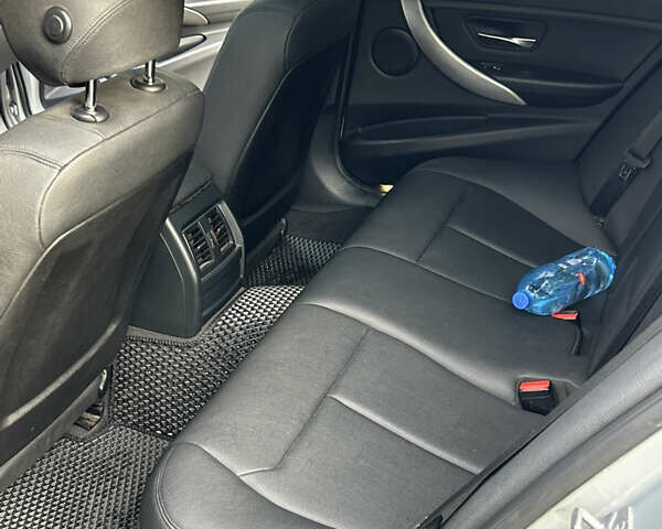 Серый БМВ 3 Серия, объемом двигателя 2 л и пробегом 110 тыс. км за 13700 $, фото 11 на Automoto.ua