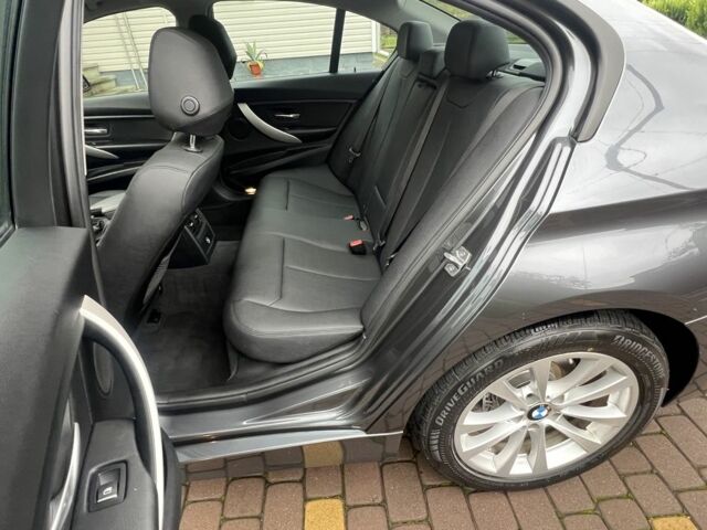 Серый БМВ 3 Серия, объемом двигателя 2 л и пробегом 143 тыс. км за 15700 $, фото 12 на Automoto.ua