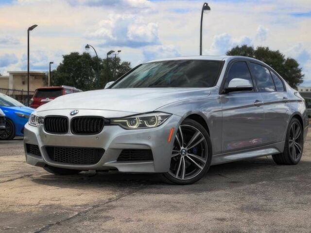 Серый БМВ 3 Серия, объемом двигателя 3 л и пробегом 51 тыс. км за 14000 $, фото 2 на Automoto.ua