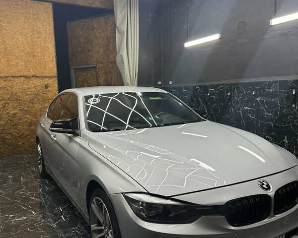 Серый БМВ 3 Серия, объемом двигателя 2 л и пробегом 214 тыс. км за 19000 $, фото 1 на Automoto.ua