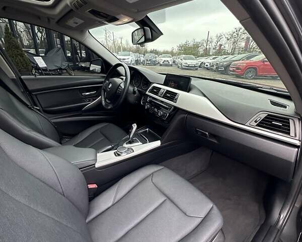 Серый БМВ 3 Серия, объемом двигателя 2 л и пробегом 132 тыс. км за 16700 $, фото 19 на Automoto.ua