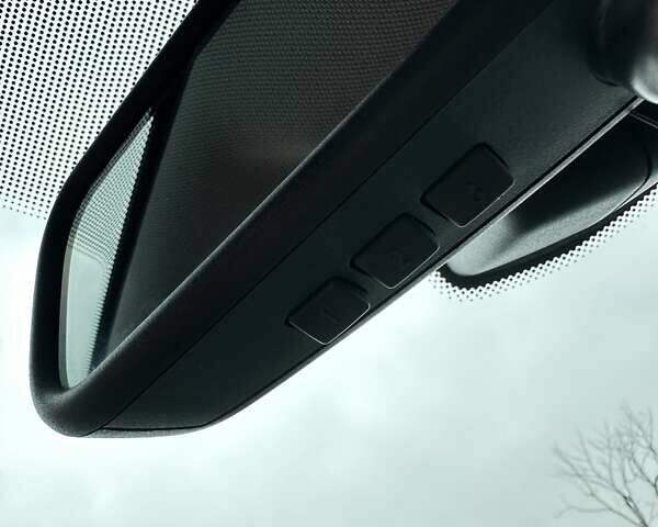 Серый БМВ 3 Серия, объемом двигателя 2 л и пробегом 132 тыс. км за 16700 $, фото 39 на Automoto.ua