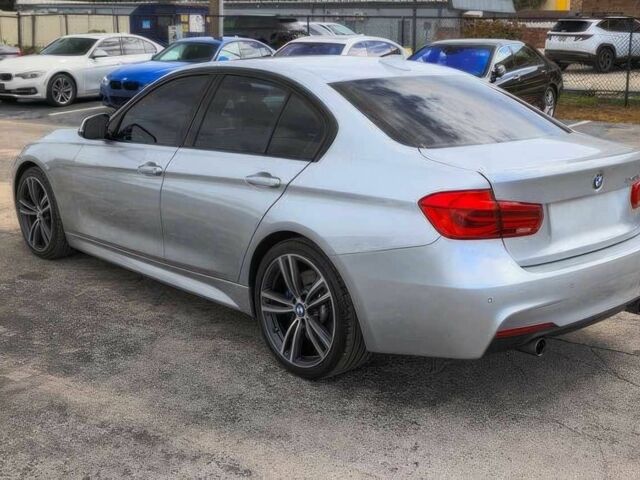 Серый БМВ 3 Серия, объемом двигателя 3 л и пробегом 51 тыс. км за 14000 $, фото 5 на Automoto.ua