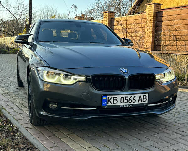 Серый БМВ 3 Серия, объемом двигателя 2 л и пробегом 85 тыс. км за 21000 $, фото 8 на Automoto.ua