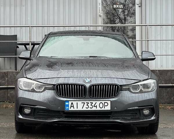 Серый БМВ 3 Серия, объемом двигателя 2 л и пробегом 123 тыс. км за 23500 $, фото 2 на Automoto.ua