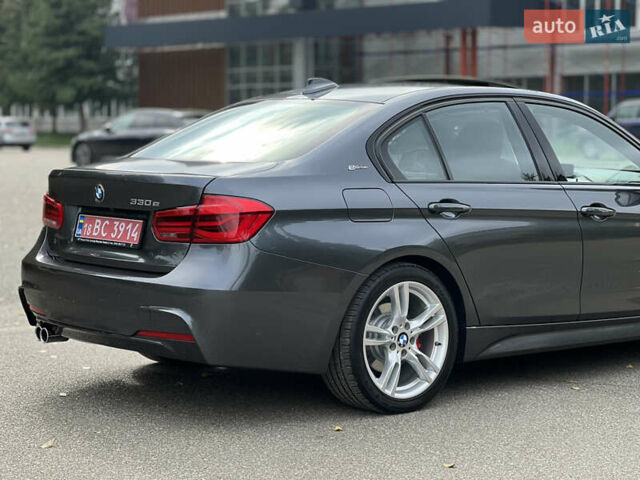Серый БМВ 3 Серия, объемом двигателя 2 л и пробегом 219 тыс. км за 17500 $, фото 11 на Automoto.ua
