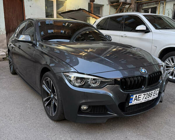 Сірий БМВ 3 Серія, об'ємом двигуна 2 л та пробігом 108 тис. км за 22500 $, фото 1 на Automoto.ua