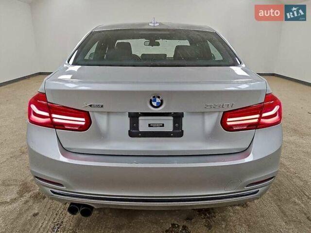 Серый БМВ 3 Серия, объемом двигателя 2 л и пробегом 152 тыс. км за 3600 $, фото 5 на Automoto.ua