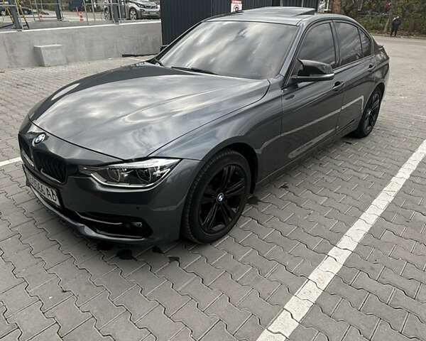 Серый БМВ 3 Серия, объемом двигателя 2 л и пробегом 85 тыс. км за 21500 $, фото 12 на Automoto.ua