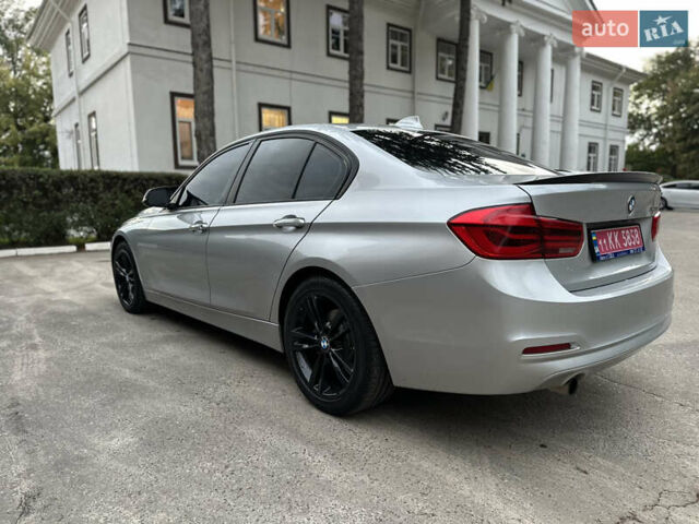 Серый БМВ 3 Серия, объемом двигателя 2 л и пробегом 111 тыс. км за 16999 $, фото 4 на Automoto.ua