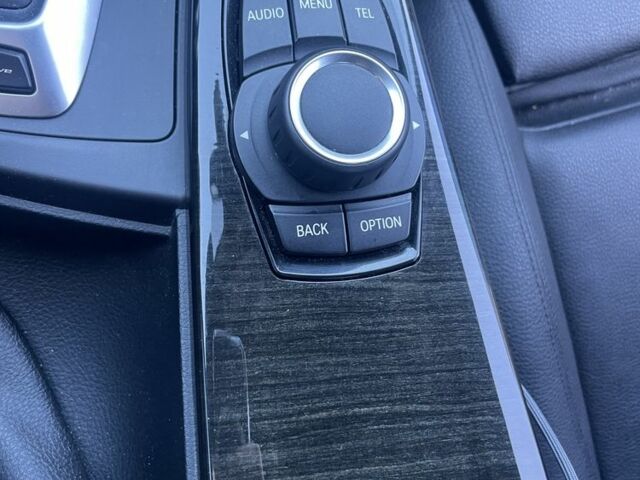 Серый БМВ 3 Серия, объемом двигателя 2 л и пробегом 103 тыс. км за 20500 $, фото 17 на Automoto.ua