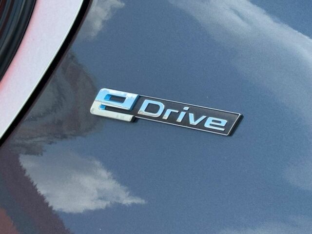 Серый БМВ 3 Серия, объемом двигателя 2 л и пробегом 116 тыс. км за 17000 $, фото 9 на Automoto.ua