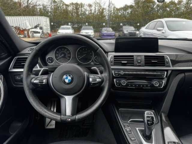 Серый БМВ 3 Серия, объемом двигателя 3 л и пробегом 99 тыс. км за 5300 $, фото 12 на Automoto.ua