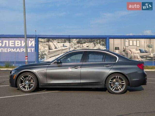 Сірий БМВ 3 Серія, об'ємом двигуна 2 л та пробігом 99 тис. км за 18499 $, фото 3 на Automoto.ua