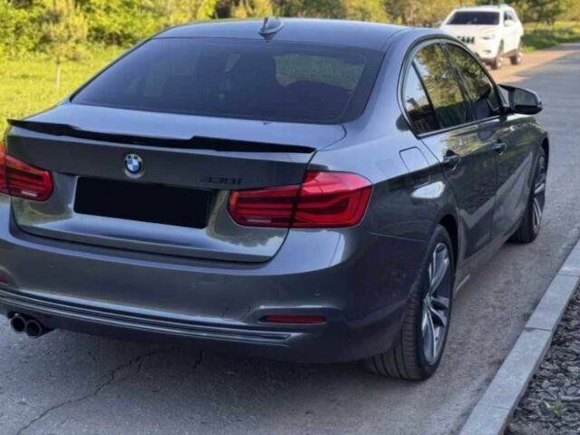 Серый БМВ 3 Серия, объемом двигателя 2 л и пробегом 96 тыс. км за 12000 $, фото 3 на Automoto.ua