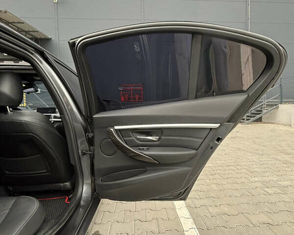 Серый БМВ 3 Серия, объемом двигателя 2 л и пробегом 85 тыс. км за 21500 $, фото 60 на Automoto.ua