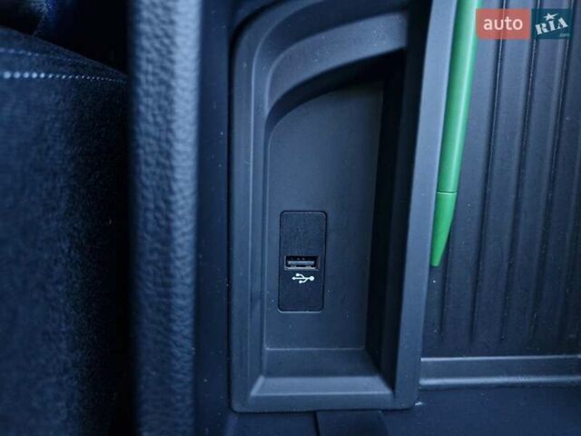 Серый БМВ 3 Серия, объемом двигателя 2 л и пробегом 173 тыс. км за 18699 $, фото 26 на Automoto.ua