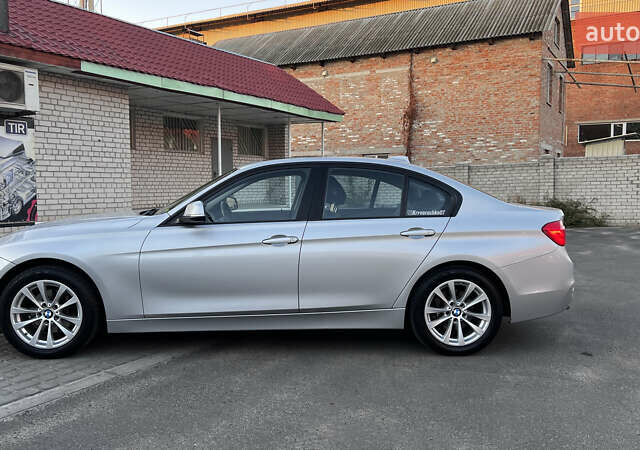 Серый БМВ 3 Серия, объемом двигателя 2 л и пробегом 217 тыс. км за 15499 $, фото 7 на Automoto.ua
