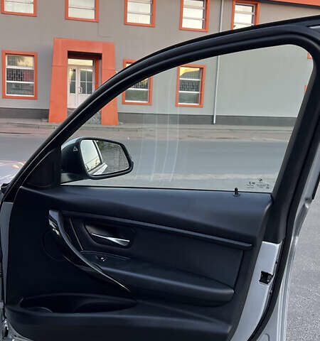 Серый БМВ 3 Серия, объемом двигателя 2 л и пробегом 217 тыс. км за 15499 $, фото 51 на Automoto.ua